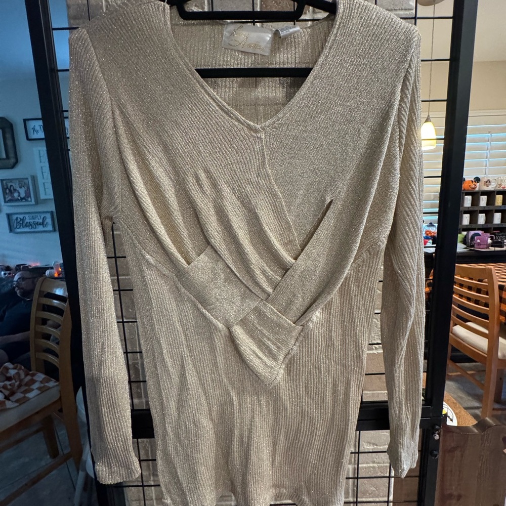 Vtg NINA AUSTIN Women Glod Blouse With Shoulder Pads Long Sleeve Sz Med Nwt